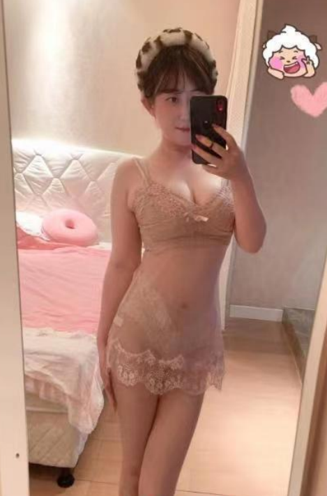 云龙丰乳貌美妹妹-百年红楼