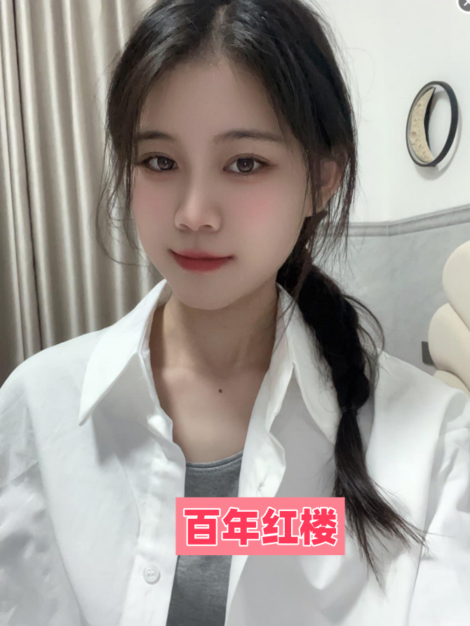 小姐姐体验不一样的感觉-百年红楼