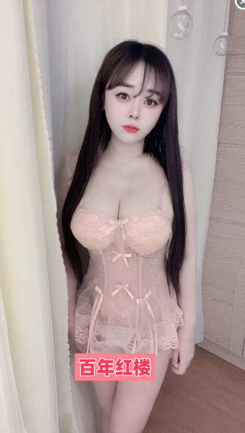 纯天然巨乳妹子-百年红楼