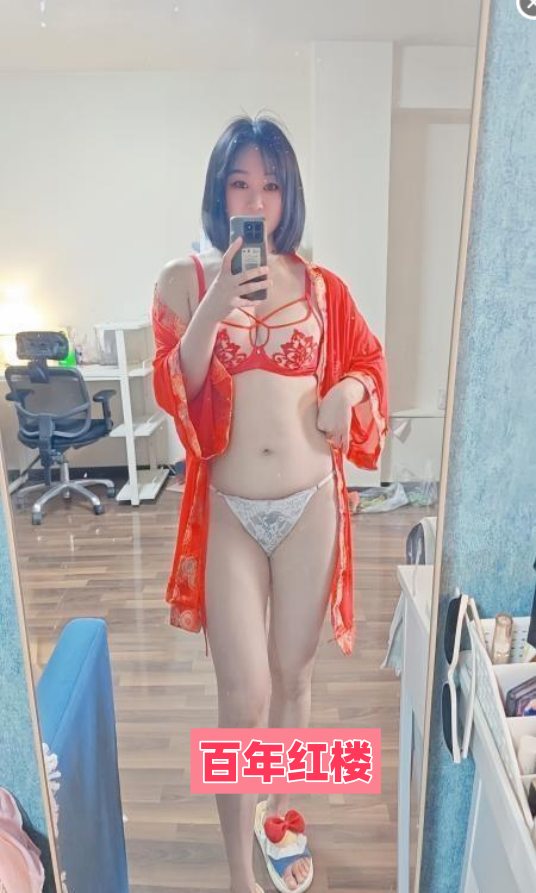 美艳骚货花活多小穴出水-百年红楼