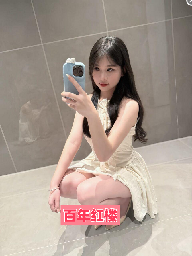 温柔体贴的妹子，调情接吻美得很-百年红楼