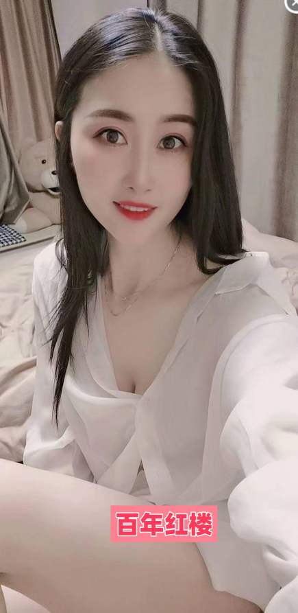 武汉性感易出水少妇-百年红楼
