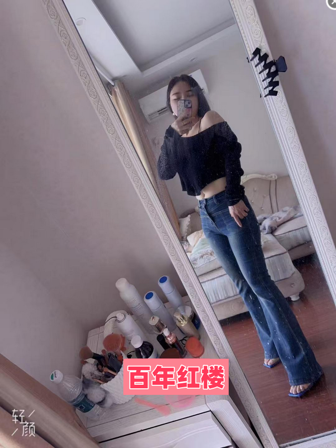 冰冰性感小蛮腰思甜-百年红楼