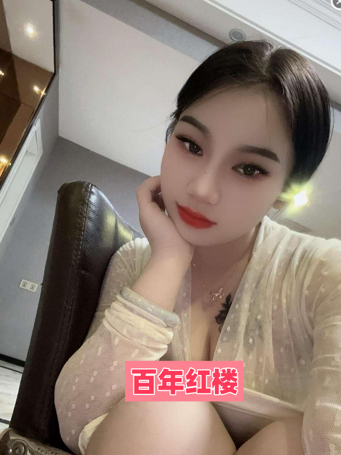 闷骚小姐姐-百年红楼
