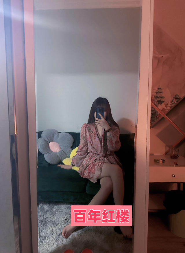 成都长腿黑丝性感御姐-百年红楼