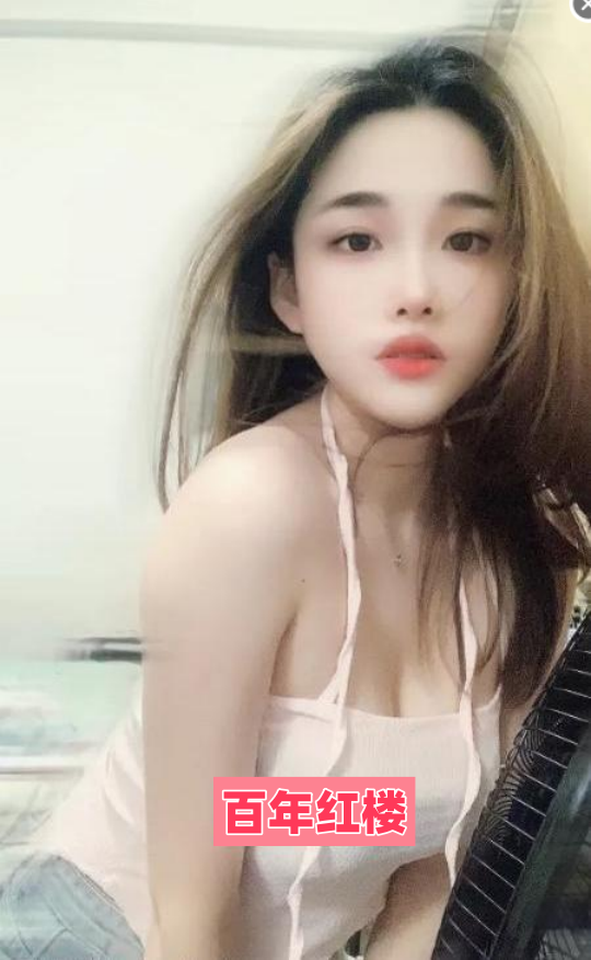 风骚御姐娇躯灵动十分诱人-百年红楼