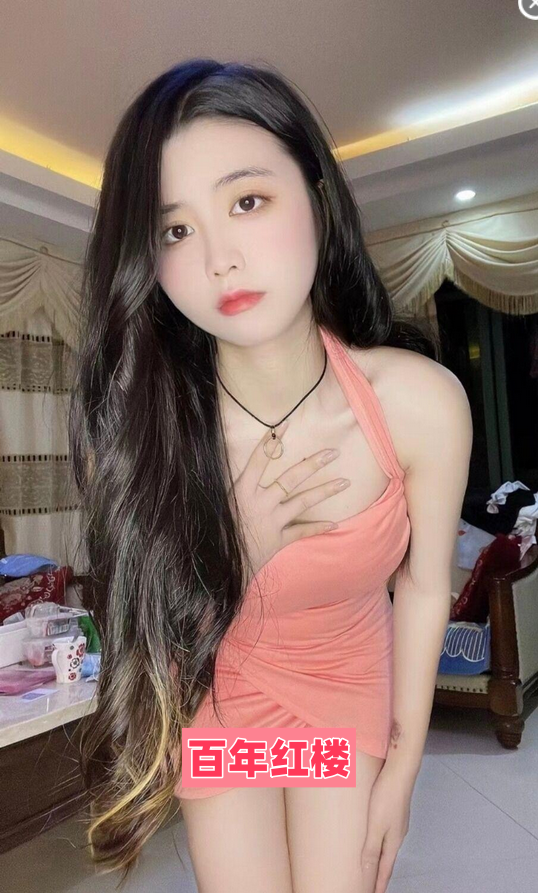 奶大外表清纯服务安逸的妹子-百年红楼