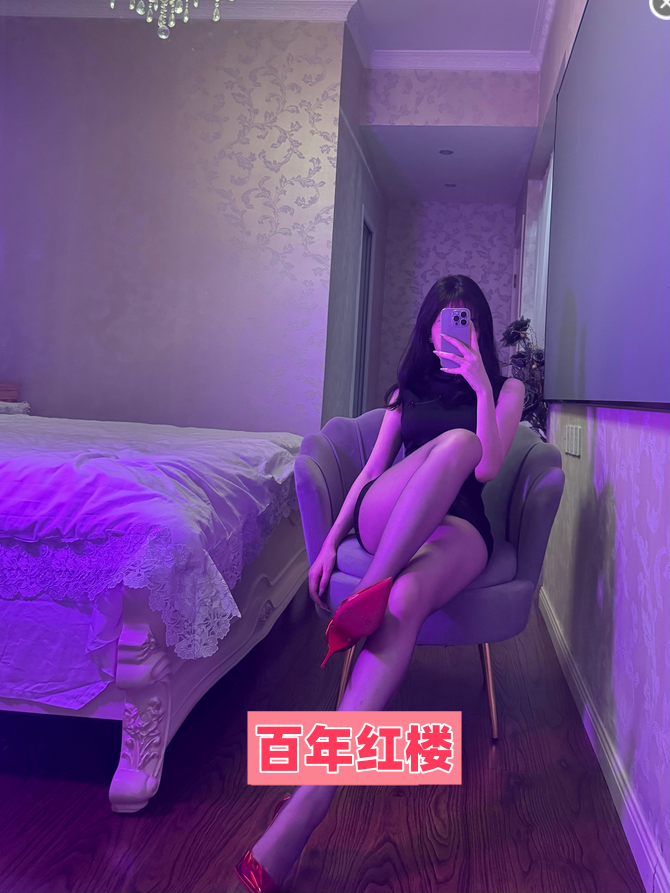 市南肥臀巨乳新人刚下海-百年红楼